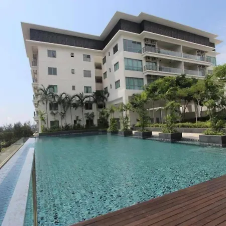 By The Pool At Imago Loft Residences Kota Kinabalu Exterior photo
