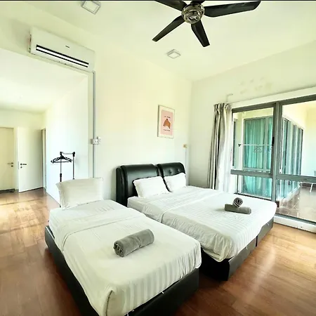By The Pool At Imago Loft Residences Kota Kinabalu Exterior photo