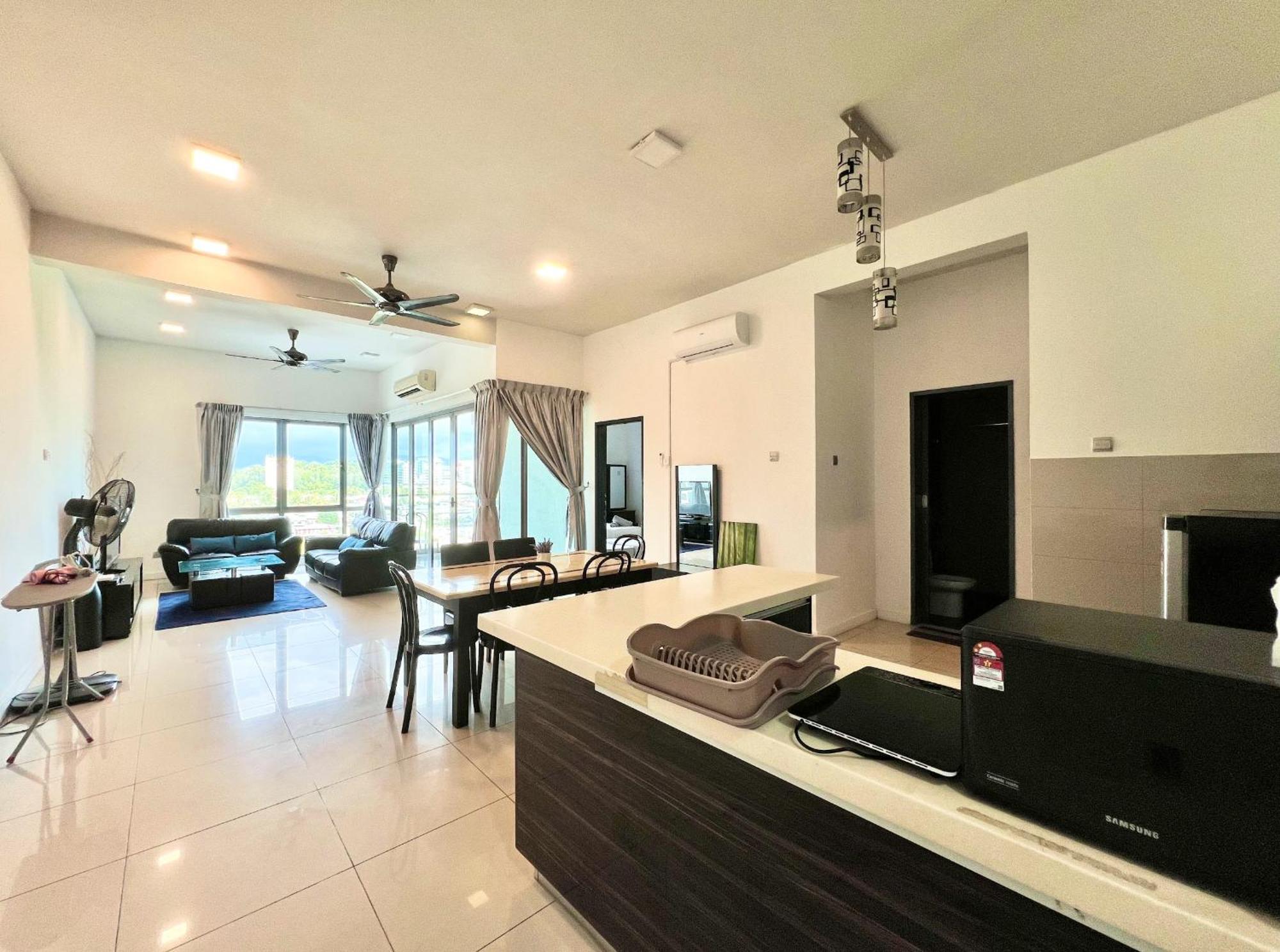 By The Pool At Imago Loft Residences Pangsapuri *