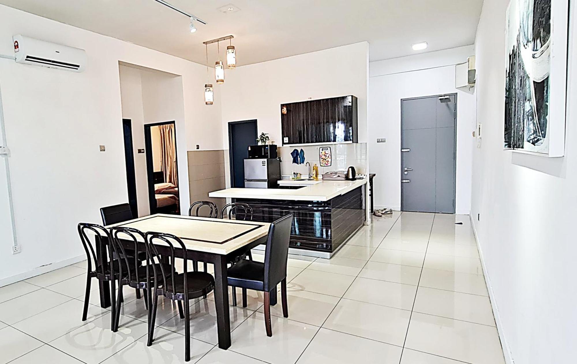 Pangsapuri By The Pool At Imago Loft Residences *